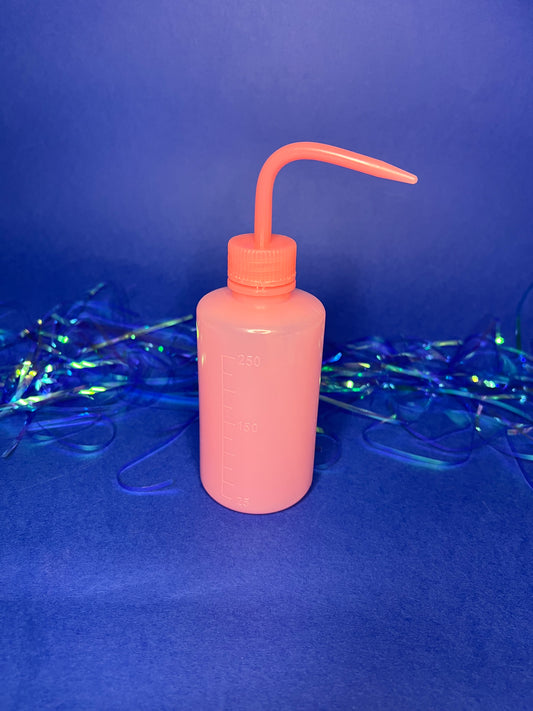 Wasser Behälter